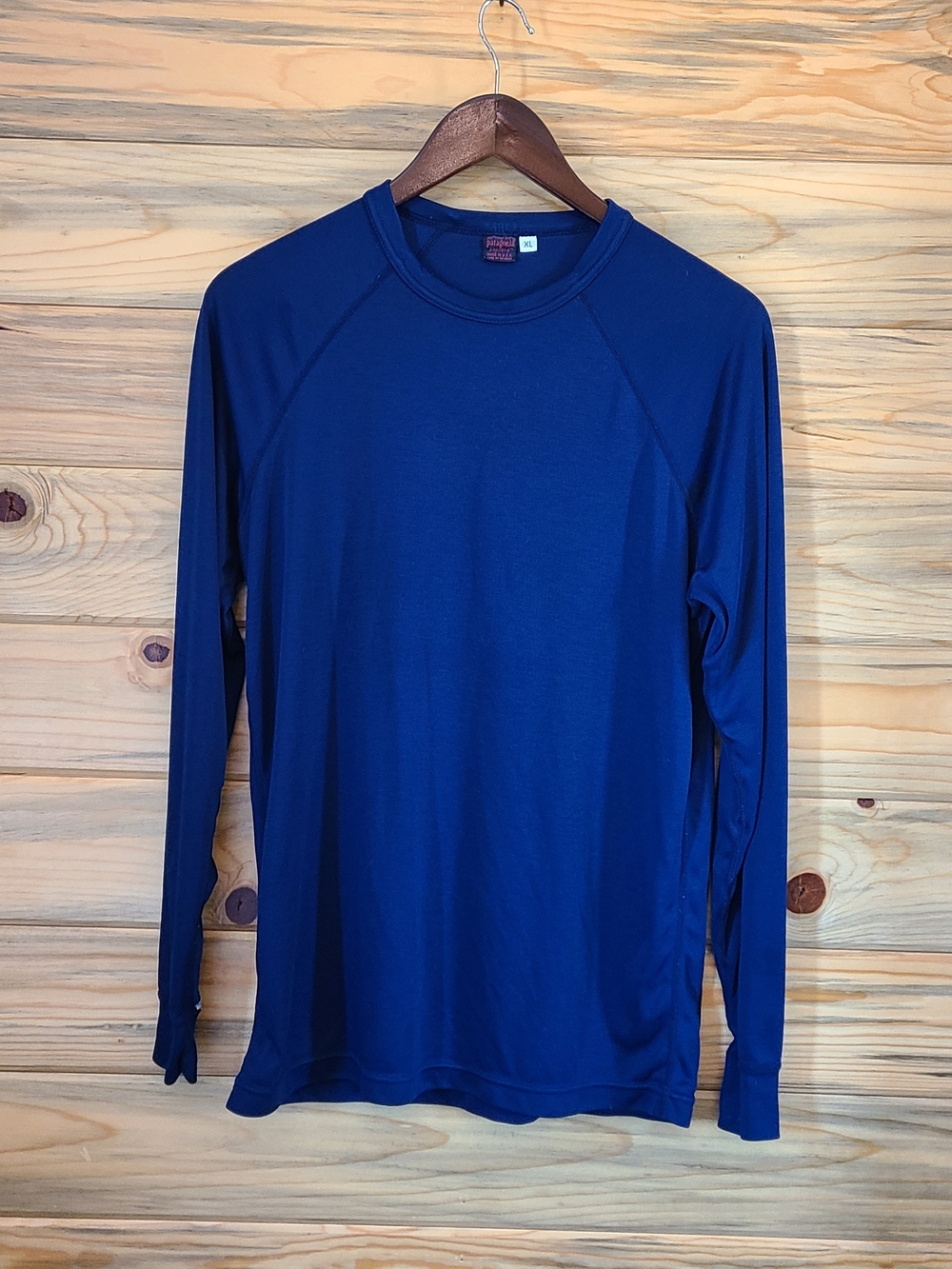 Patagonia Men's Blue Longsleeved Pullover Size XL